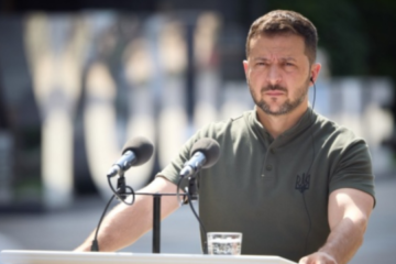 Zelensky presents state awards to Air Force personnel
