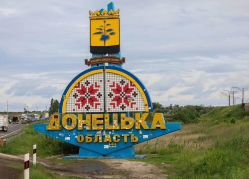 Over 20,000 civilians remain in active combat zone in Donetsk region