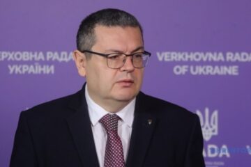 Politician: War cannot be ended in one day after summit in Alaska