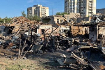 Mykolaiv authorities show aftermath of Russian missile strike
