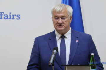 Sybiha coordinates positions with UK foreign secretary ahead of important meetings