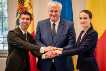 Ukrainian, Moldovan, Romanian foreign ministers meet in Chernivtsi