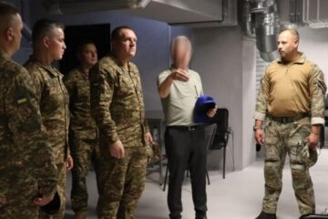 Pivnenko inspects units guarding critical infrastructure