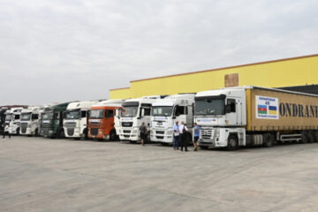 Azerbaijan sends power equipment as humanitarian aid to Ukraine