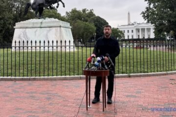 Meeting of Ukrainian, Russian, US leaders should take place without preconditions – Zelensky