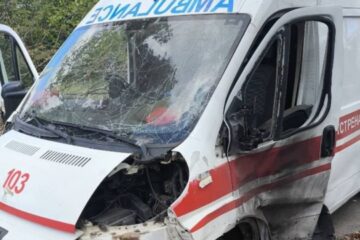 Russian drone hits ambulance in Kharkiv region, medics injured