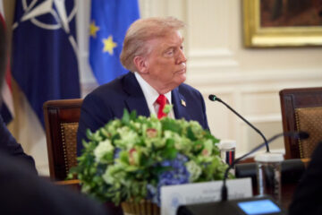Trump says he “would rather not” be present at Zelensky-Putin meeting