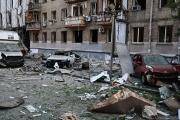 Massive attack on Kyiv: death toll climbs to 12, including three children, with around 50 injured