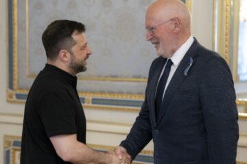 Zelensky discusses defense support with Dutch parliament representative