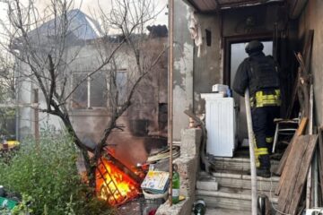 Shelling of central Kherson: Death toll rises to one, eight wounded