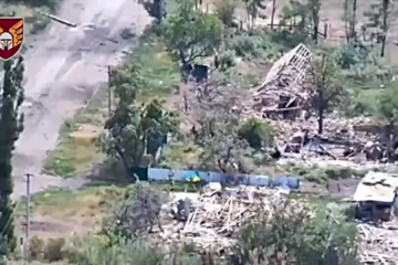 Ukrainian Armed Forces show footage from allegedly captured Dachne in Dnipropetrovsk region