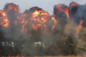 DIU hits two Russian Mi-8 helicopters, tug in Crimea
