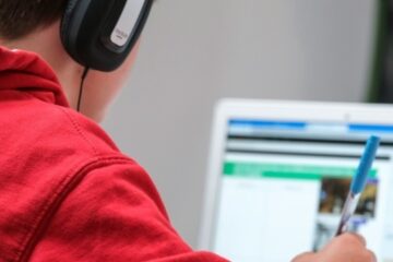 1,500 schools operate entirely online in Ukraine