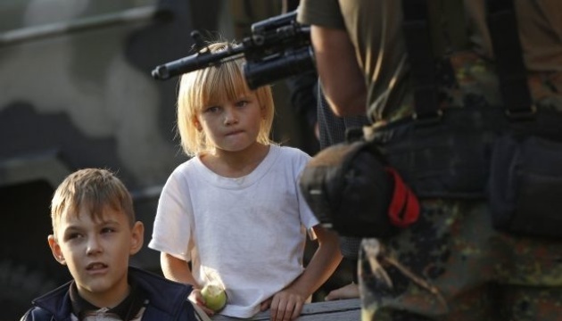Invaders take 76 more orphans from Luhansk region to Russia