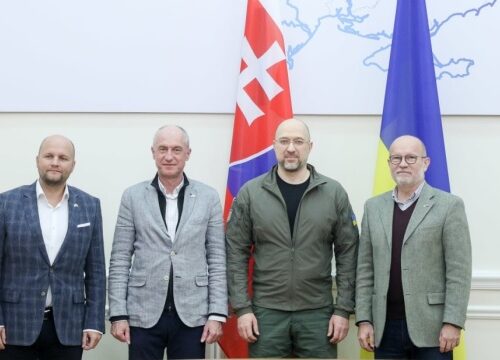 Shmyhal discusses with Slovak officials energy equipment for Ukraine