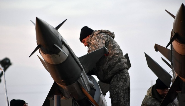 Ukrainian air defenses destroy five Kalibr missiles, five Shahed drones