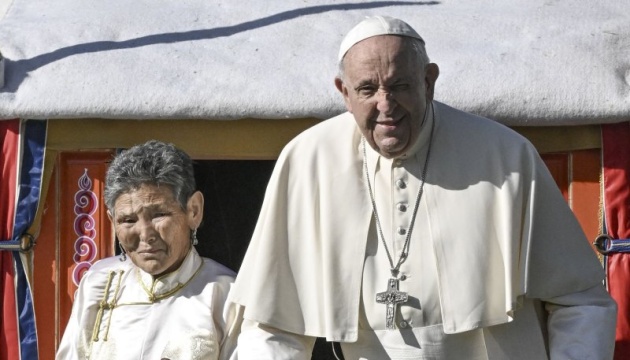 The Pope calls for “Mongolian peace” on Earth
